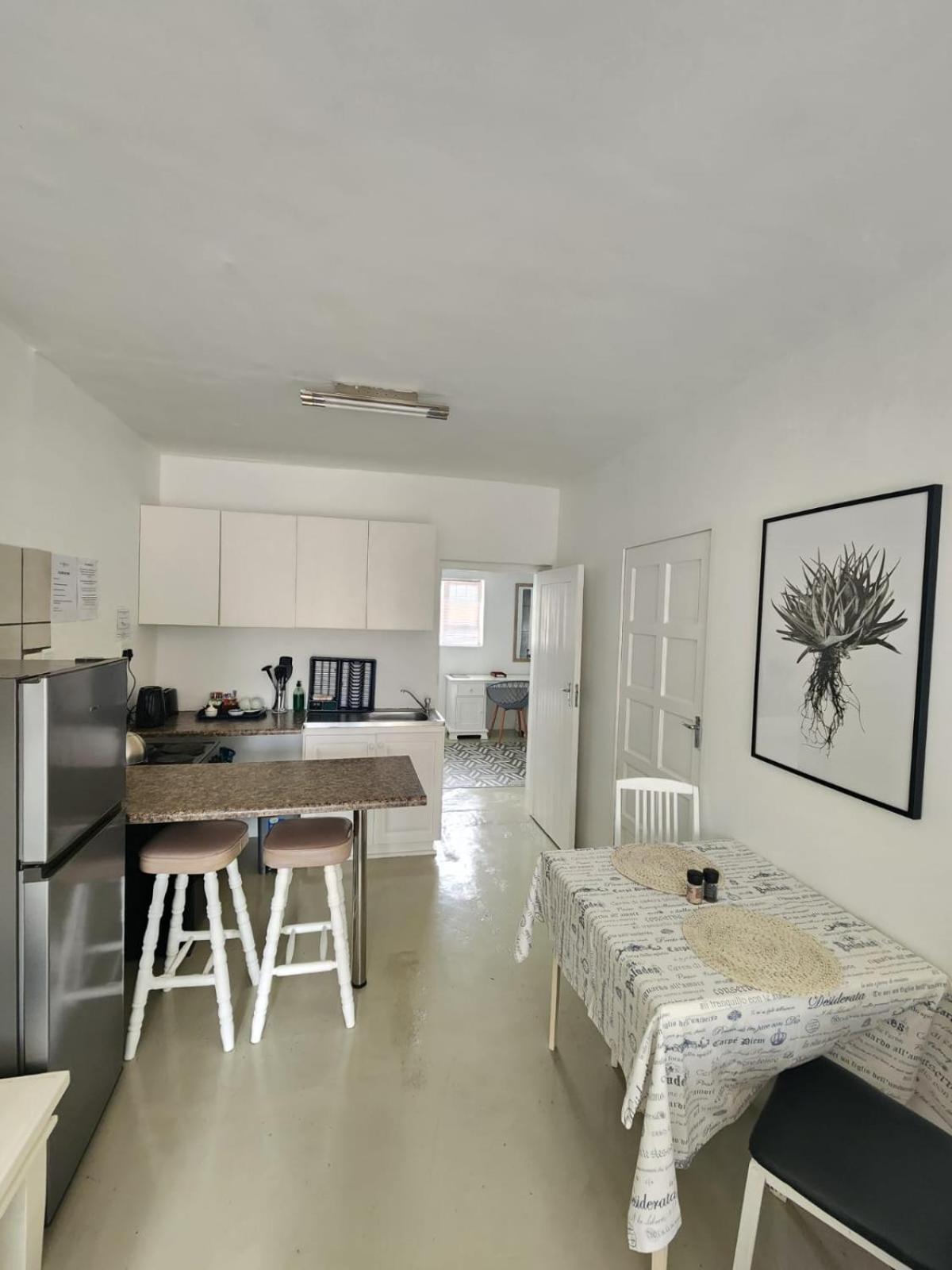 Hillton Manor Guest House Richards Bay Extérieur photo