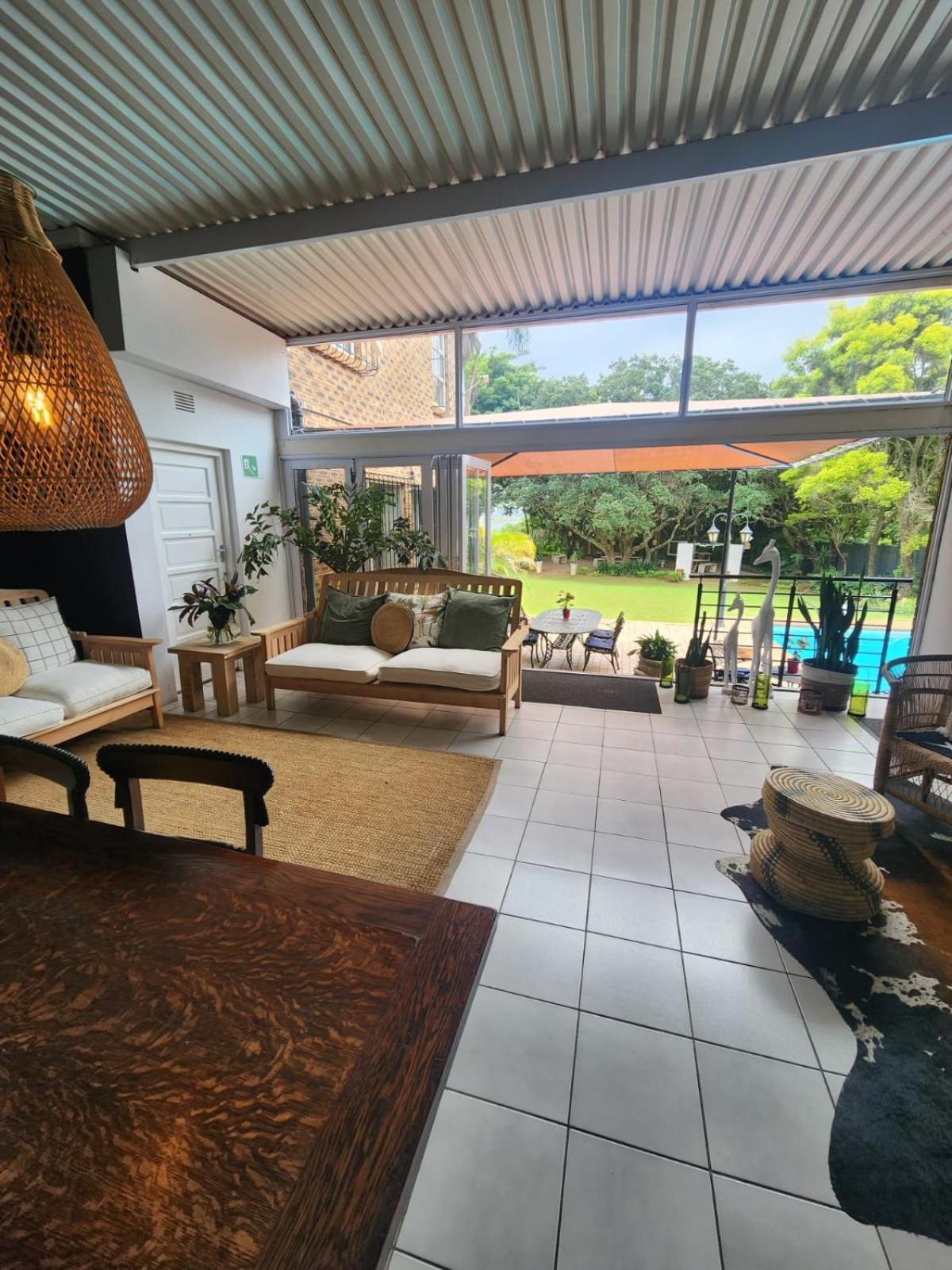 Hillton Manor Guest House Richards Bay Extérieur photo