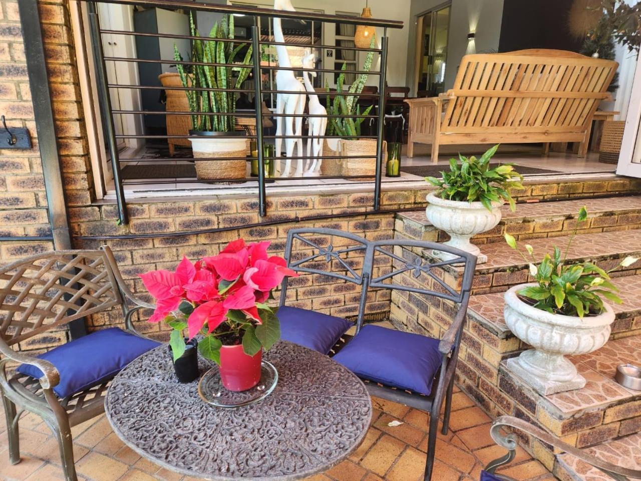 Hillton Manor Guest House Richards Bay Extérieur photo