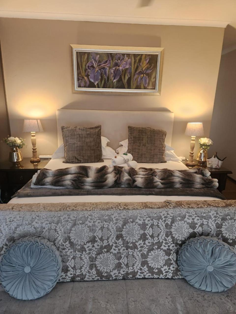 Hillton Manor Guest House Richards Bay Extérieur photo
