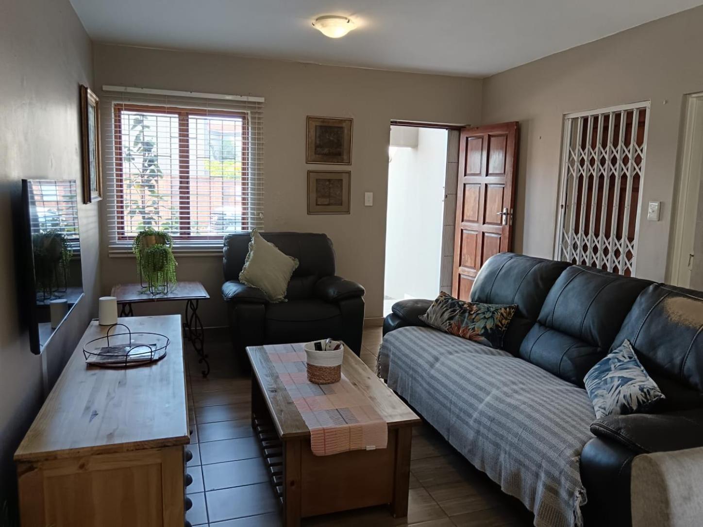 Hillton Manor Guest House Richards Bay Extérieur photo